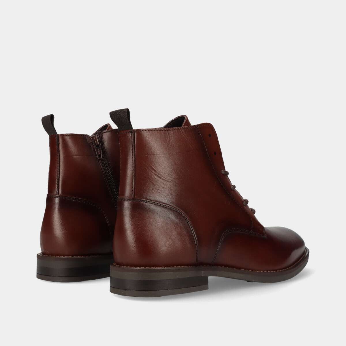 411892P.2_4 411892P.2_4