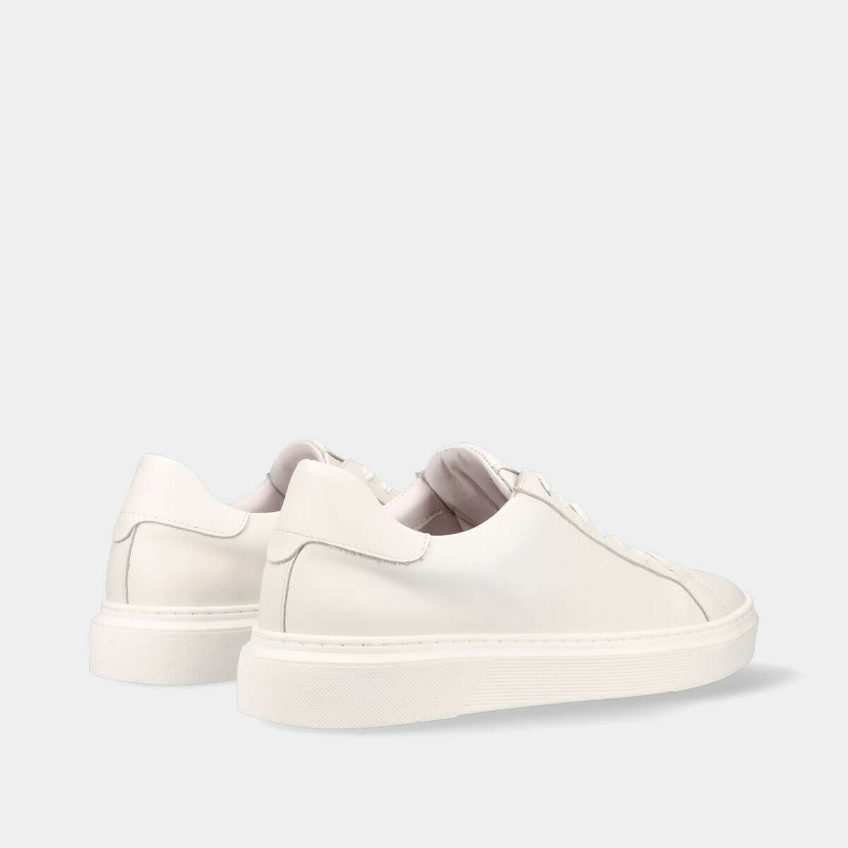 411919P.3_4 411919P.3_4