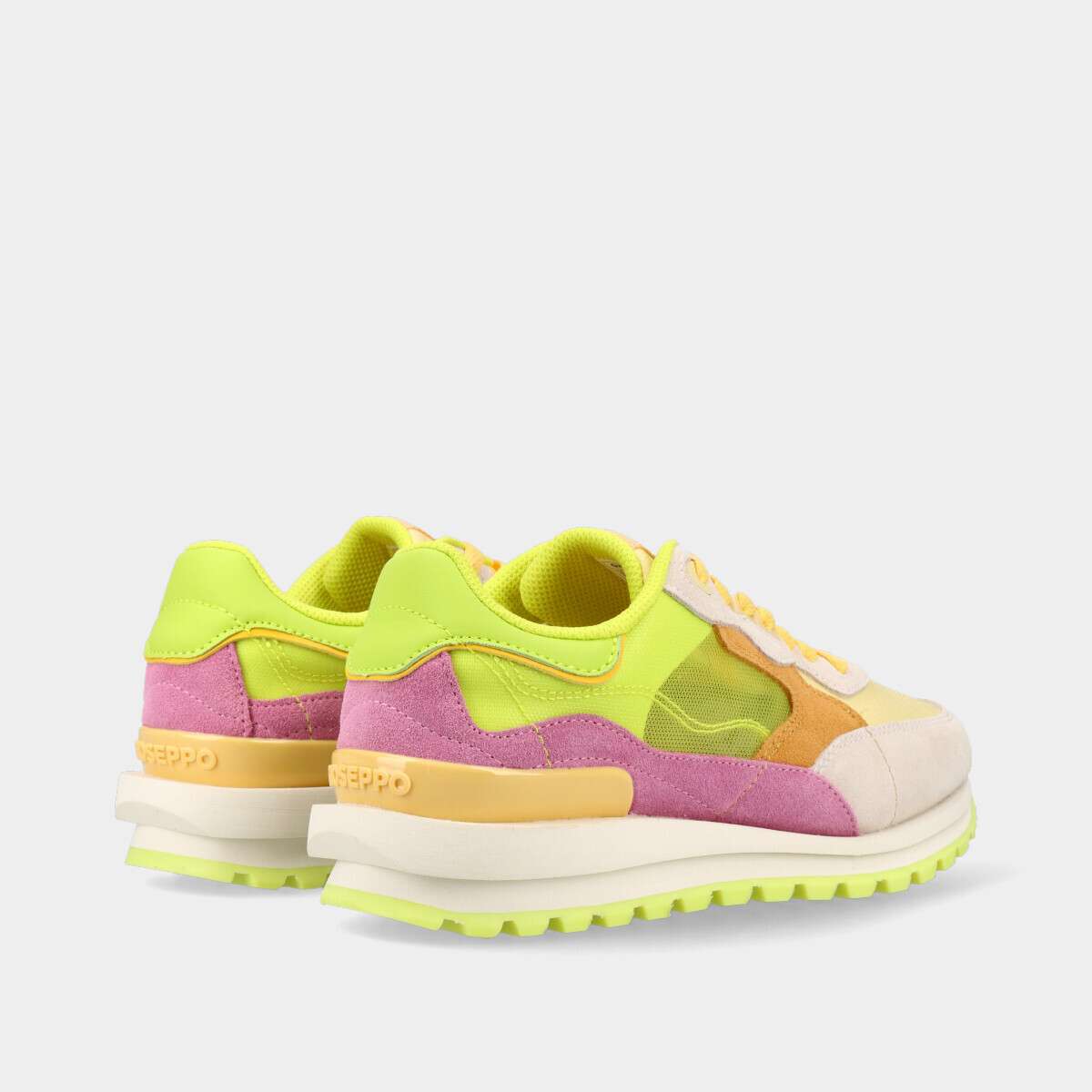 017IOLA.55_4 017IOLA.55_4